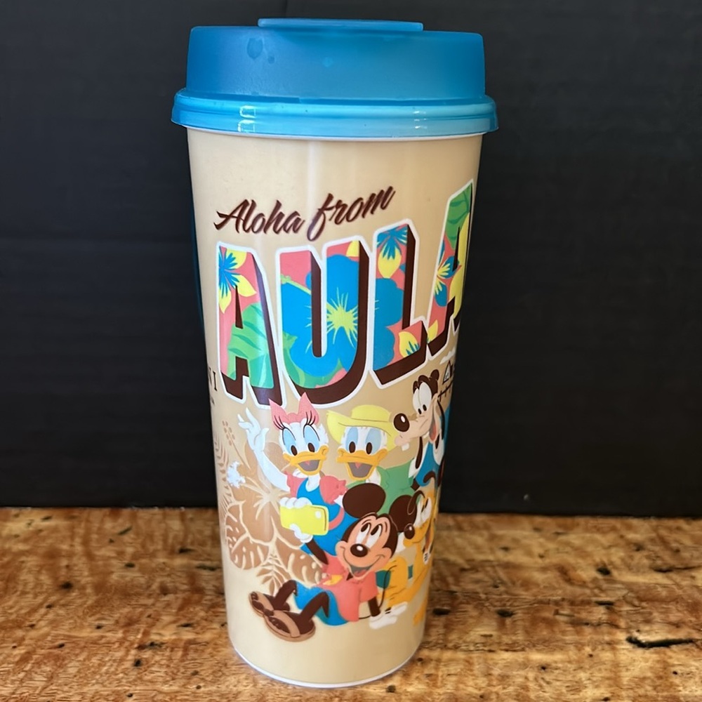 DISNEY Aulani Resort Plastic Tumbler with Blue Lid 🌺